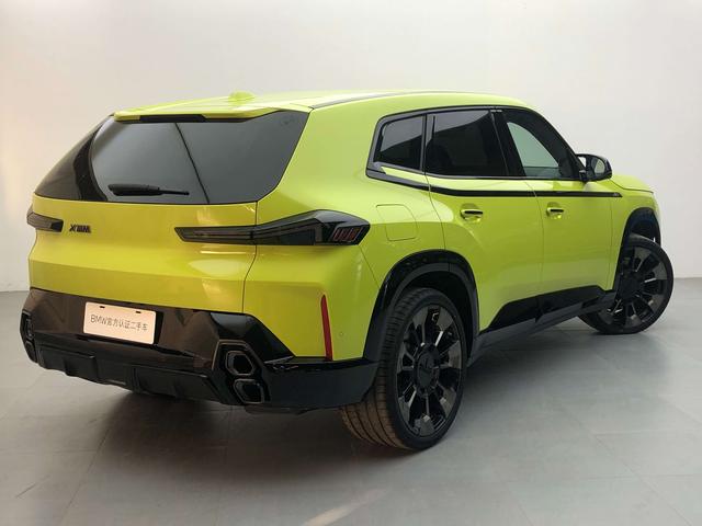 BMW XM صورة سيارة #5