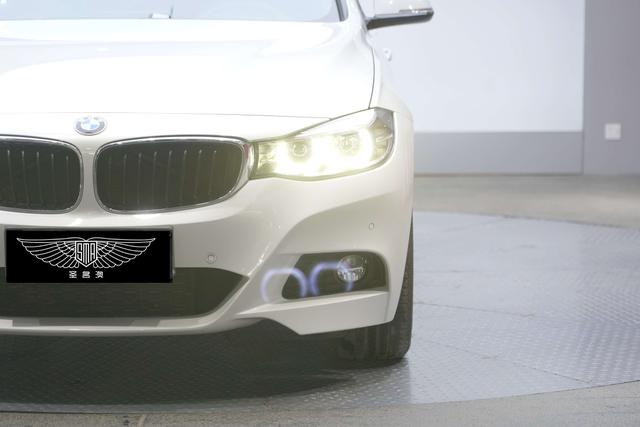 BMW 3 Series GT 2020 car image #5