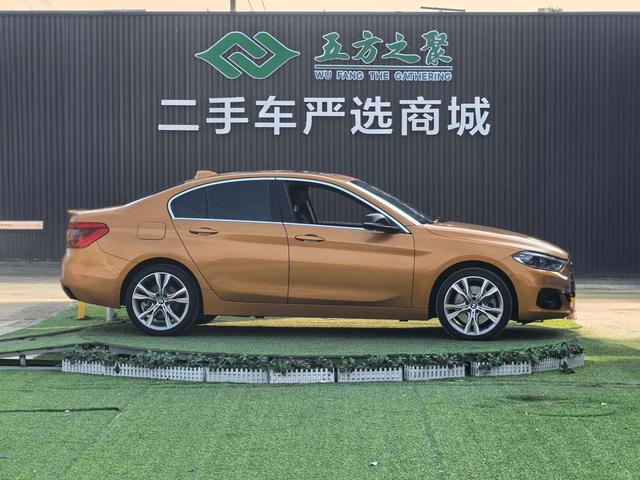 BMW 1 Series 2018 صورة سيارة #5