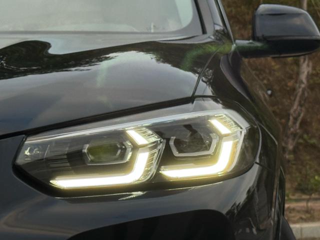 BMW iX3 2024 صورة سيارة #5