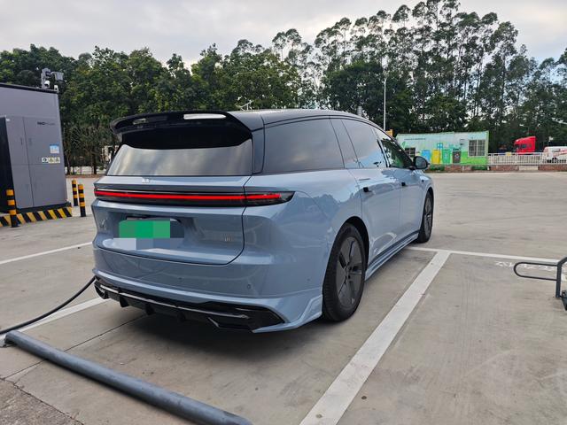 Li i8 2025 изображение автомобиля #5