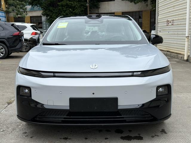 零跑汽车 零跑B01 2025 汽车图片 #5