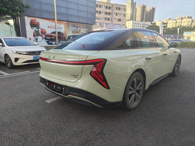 HongQi EH7 2024 car image #5