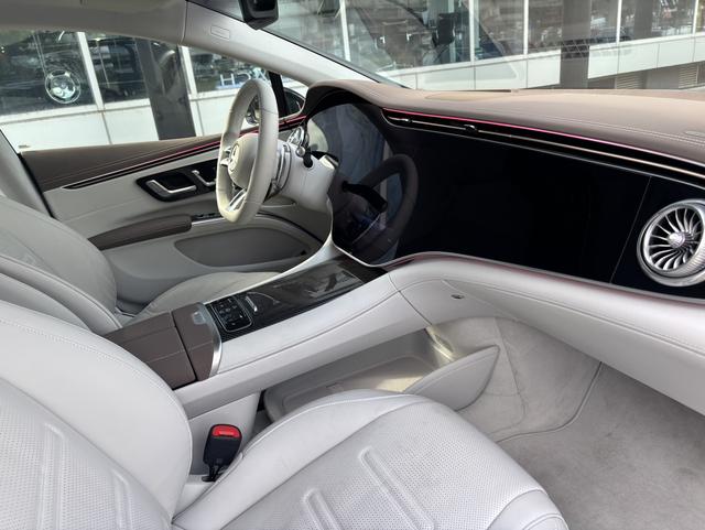 Mercedes-Benz EQS AMG 2025 imagen de coche #5