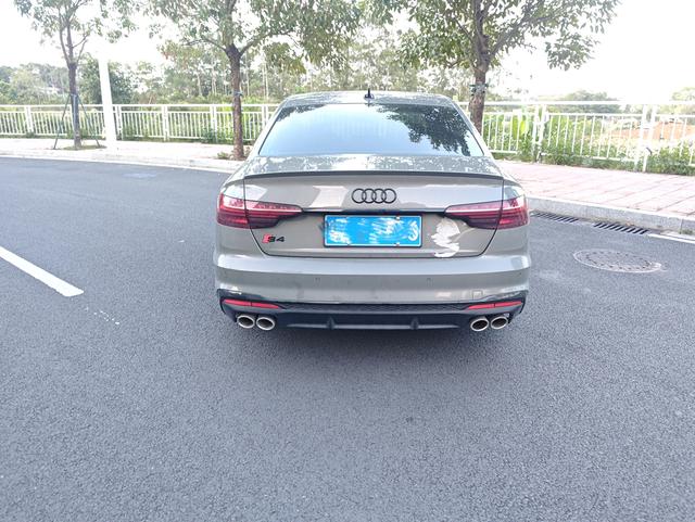 Audi S4 2024 صورة سيارة #5