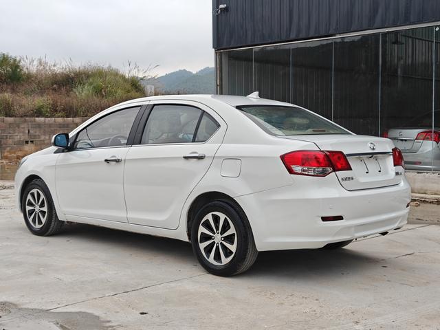 Great Wall V80 2013 car image #5