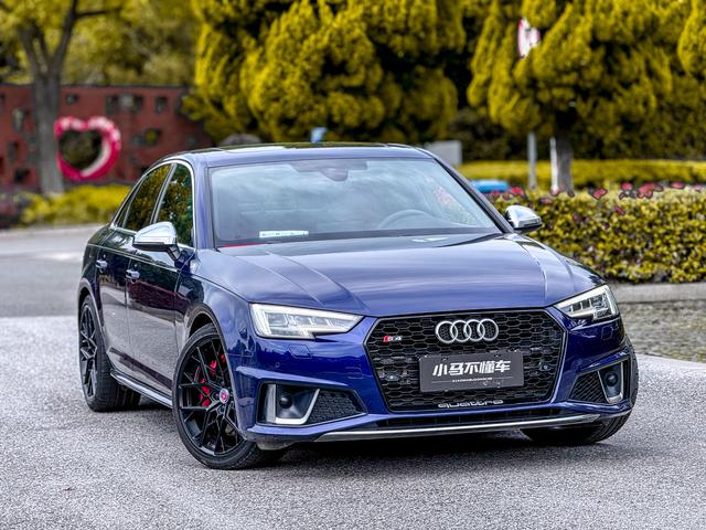Audi S4 2019 car image #5