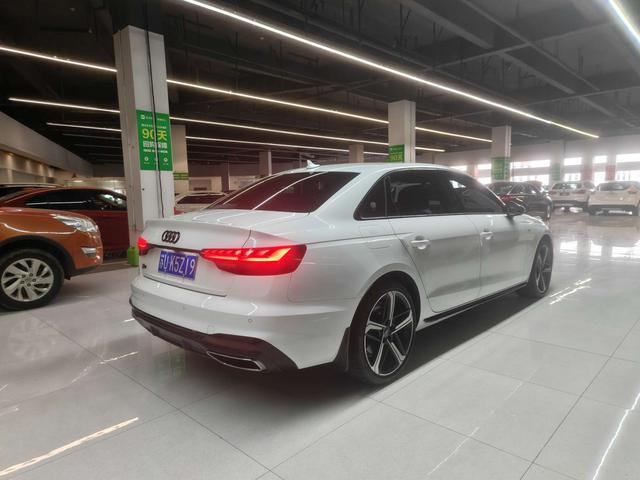 Audi A4 2023 car image #5