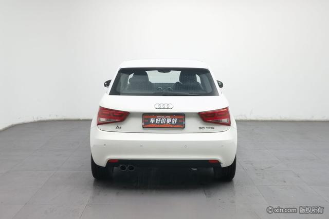 Audi A4 2014 car image #5