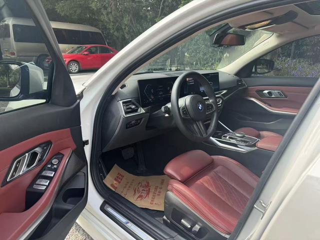 BMW 1 Series M 2023 #5 BMW 1 Series M 2023 car image #5