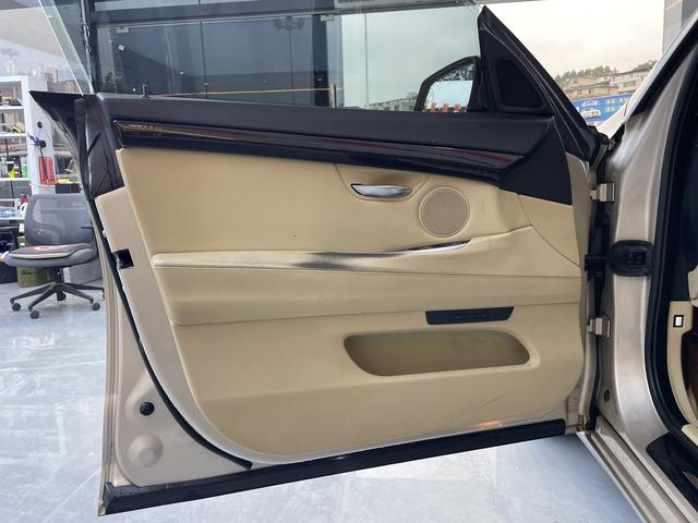 BMW 1 Series M 2013 car image #5