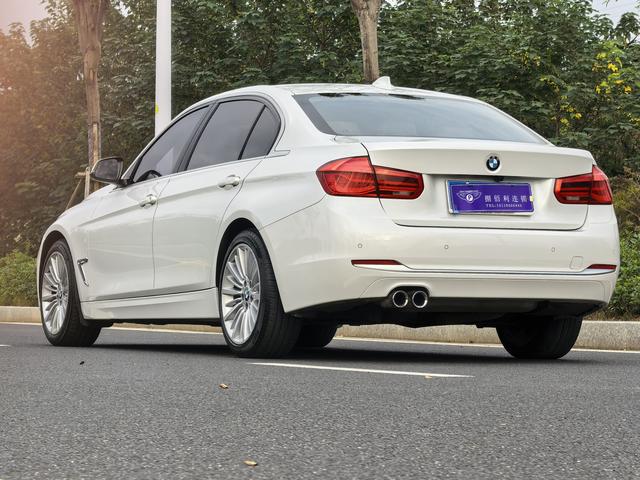 BMW M8 2018 صورة سيارة #5