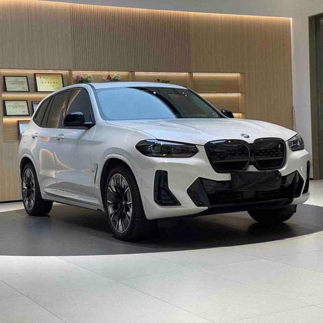 BMW M235L 2024 car image #5