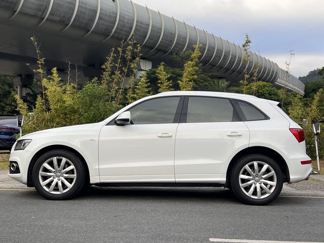Audi Q5 (Imported) 2012 car image #5