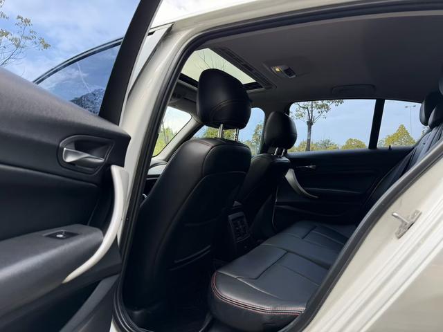 BMW 1 Series (Imported) 2016 car image #5