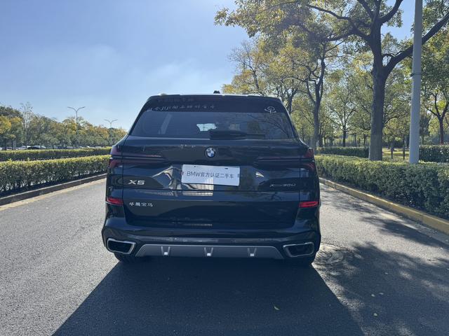 BMW X5 2024 car image #5