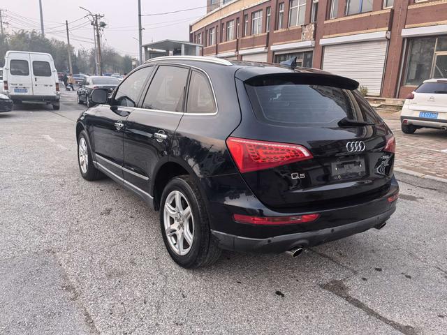 Audi TT RS 2010 #5 Audi TT RS 2010 car image #5