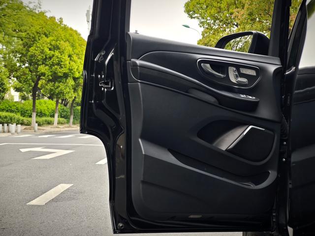 Mercedes-Benz C AMG New Energy 2017 car image #5