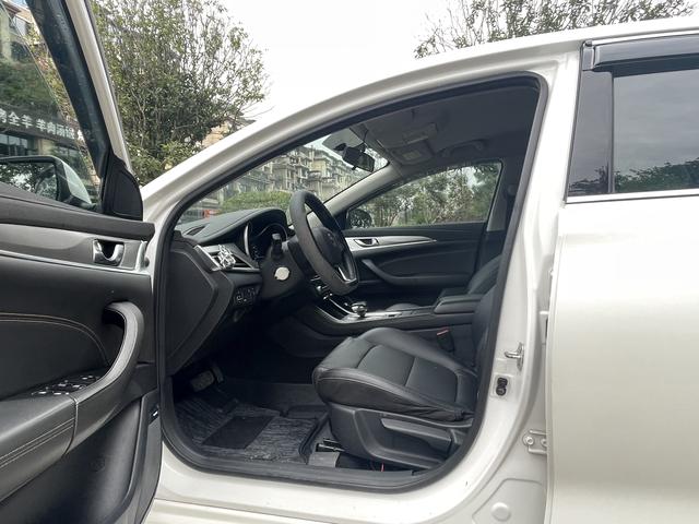 Changan Eado EV 2019 car image #5