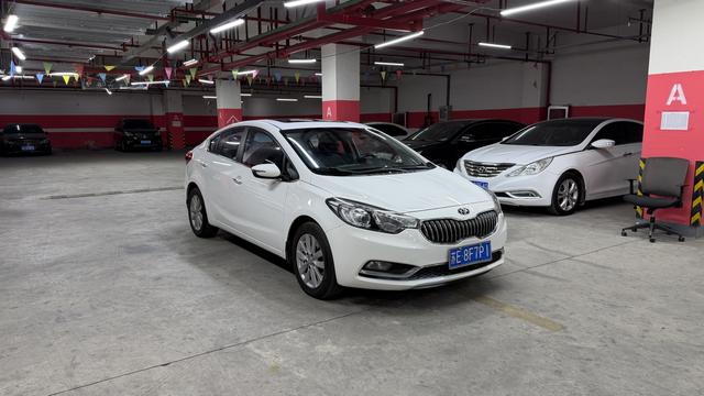 起亚 起亚K3新能源 2015 汽车图片 #5