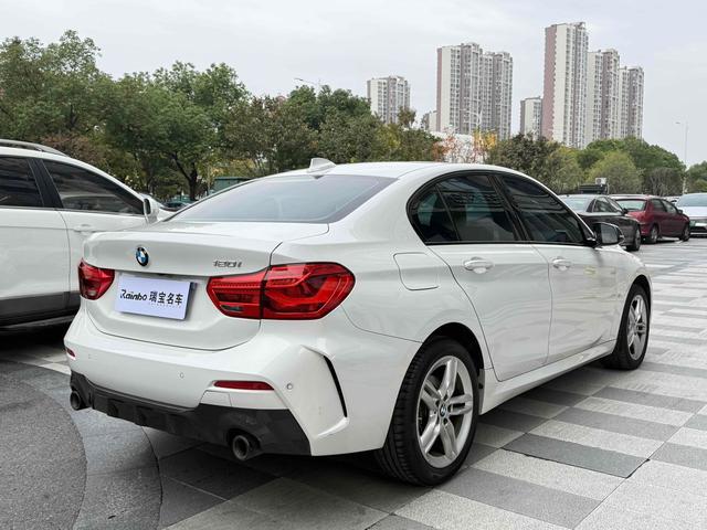 BMW 1 Series M 2022 #5 BMW 1 Series M 2022 car image #5