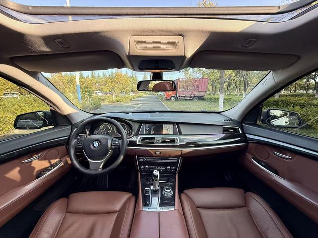 BMW 5 Series GT 2011 #5 BMW 5 Series GT 2011 immagine di auto #5