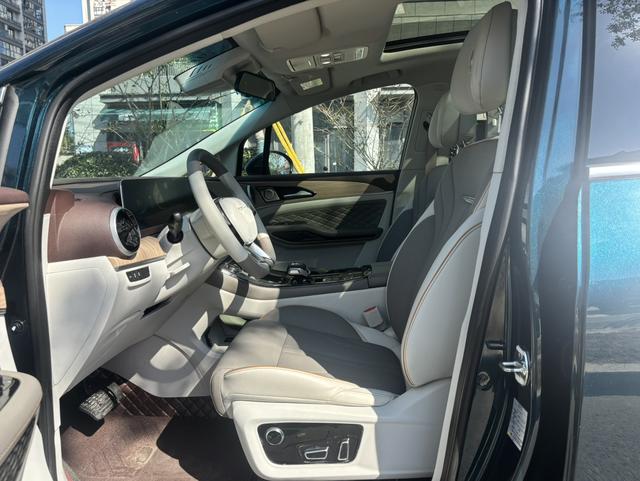 Forthing Yacht 2023 #5 Forthing Yacht 2023 car image #5