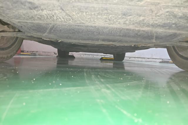 Audi Q2L e-tron 2020 car image #5