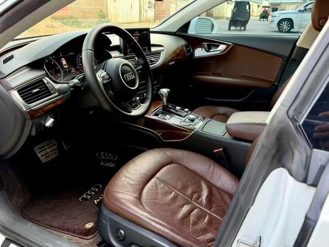 Audi A7 2011 car image #5