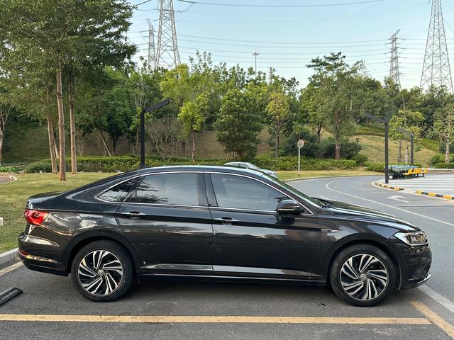 Volkswagen Sagitar 2022 immagine di auto #5