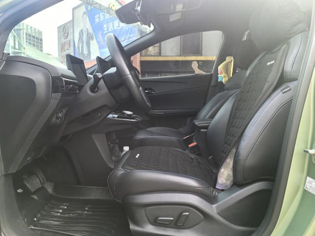 MG 4 EV 2022 #5 MG 4 EV 2022 car image #5