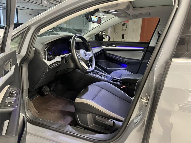 Volkswagen Golf 2021 car image #5