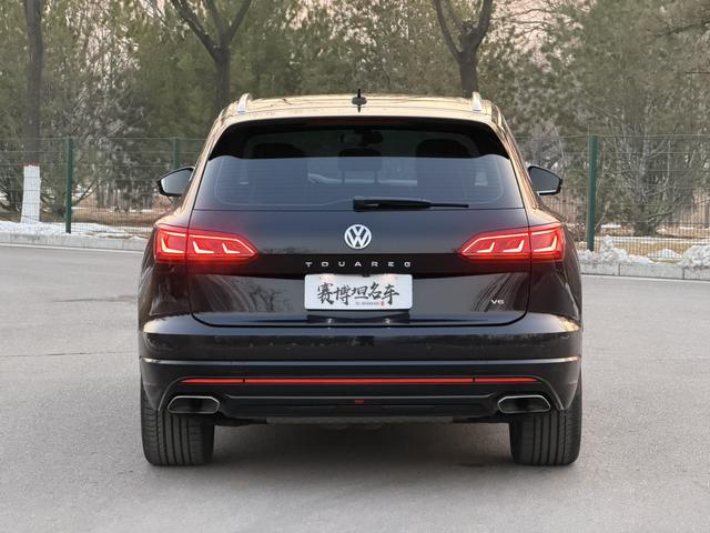 Volkswagen Touareg 2018 car image #5