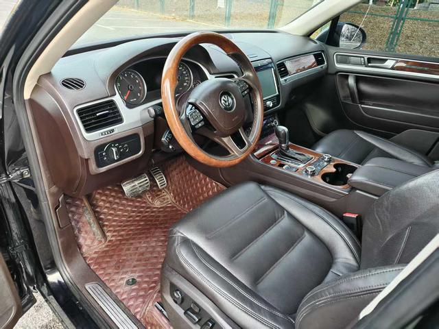 Volkswagen Touareg 2013 car image #5