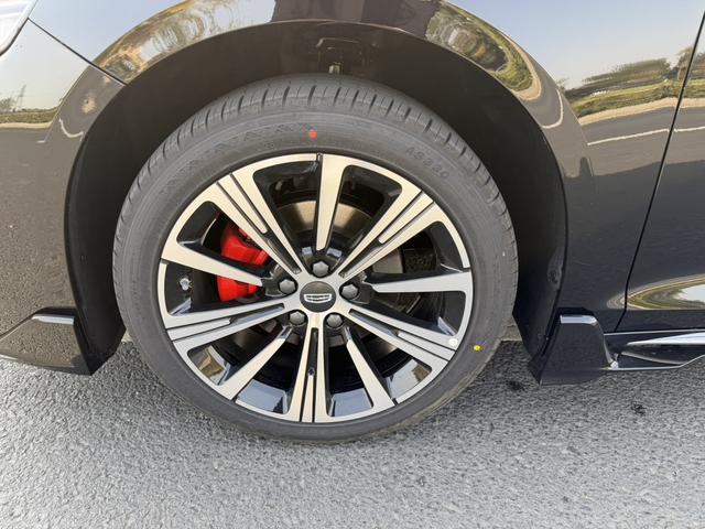 GEELY Preface 2025 car image #5