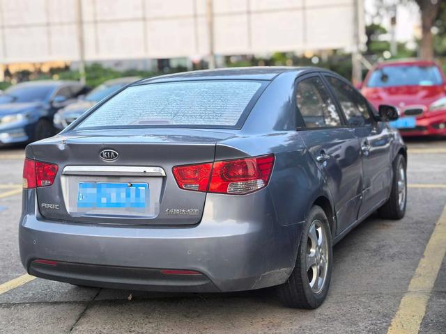 Kia Forte 2009 imagen de coche #5