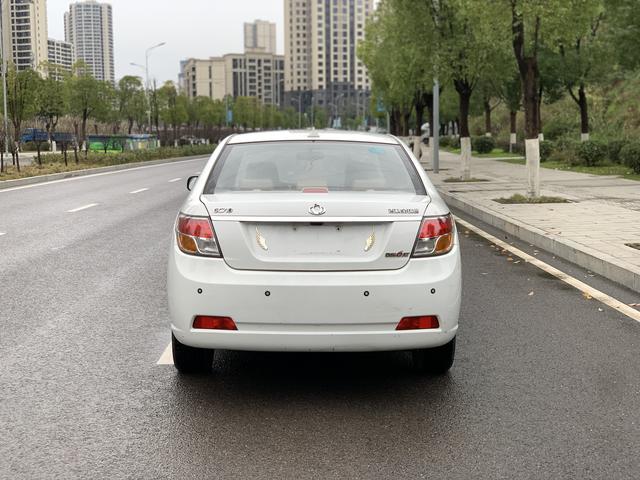 GEELY GC7 2013 car image #5