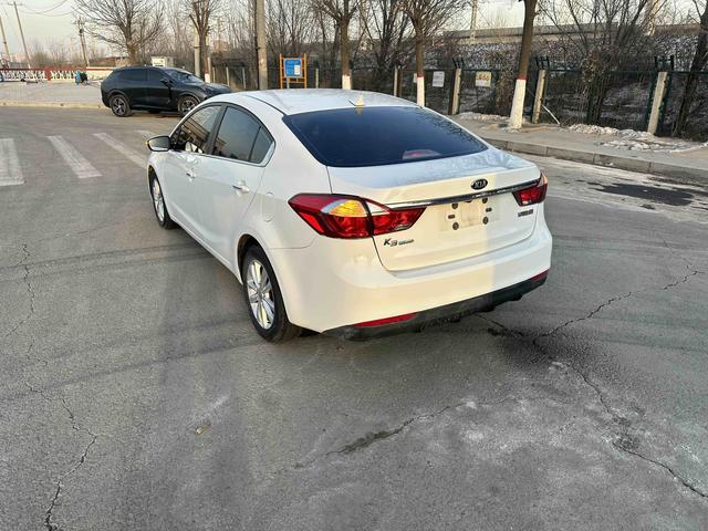 Kia K3 2016 car image #5