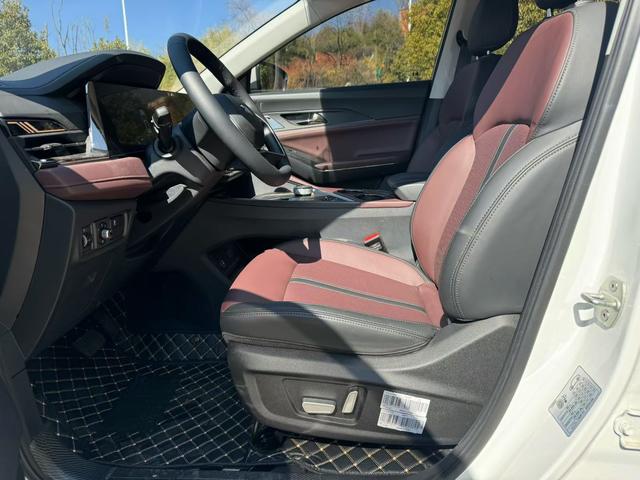 JAC X8 PLUS 2024 immagine di auto #5