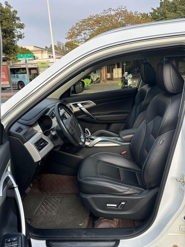 GEELY Boyue 2019 car image #5