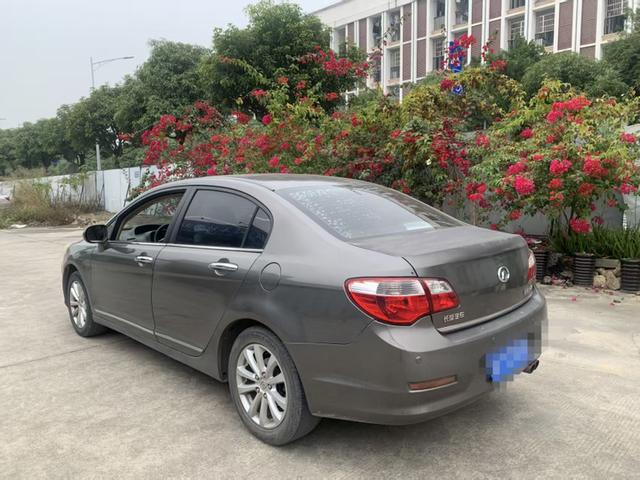 Great Wall C50 2011 car image #5