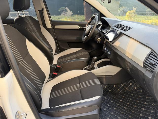 Skoda Fabia 2016 #5 Skoda Fabia 2016 car image #5