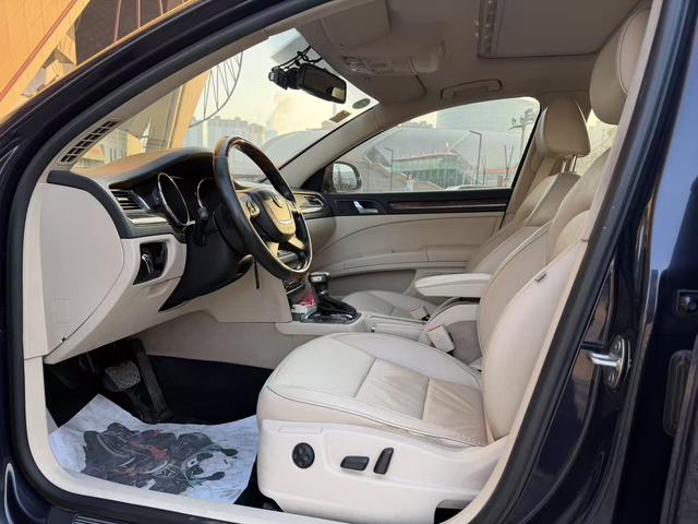 Skoda Superb 2012 car image #5