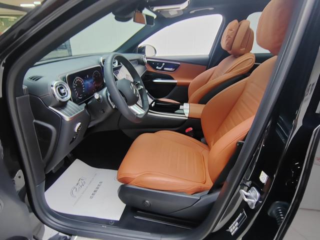 Mercedes-Benz GLC Class 2023 #5 Mercedes-Benz GLC Class 2023 car image #5