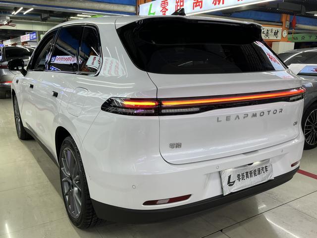 零跑汽车 零跑C10 2025 汽车图片 #5