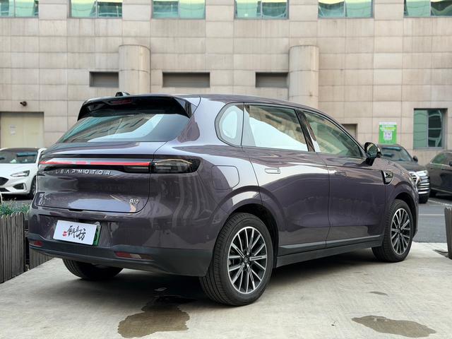 零跑汽车 零跑B10 2025 汽车图片 #5