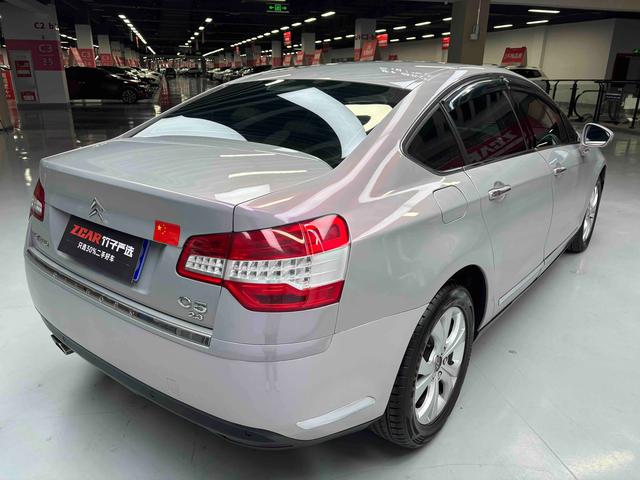 Citroen C5 2012 car image #5