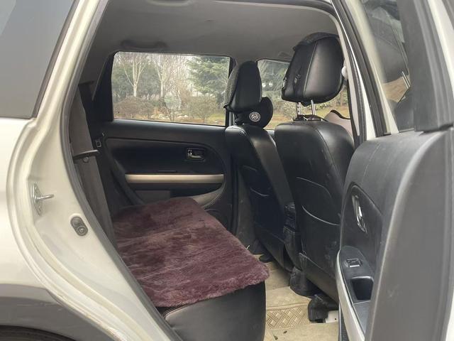 Great Wall M4 2013 car image #5