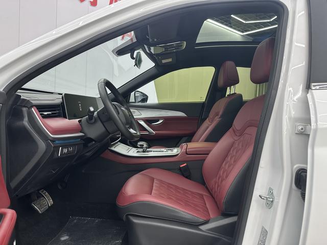 Jetour X70 PLUS 2022 car image #5