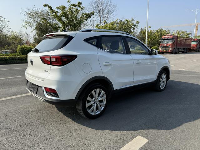 MG ZS 2018 car image #5